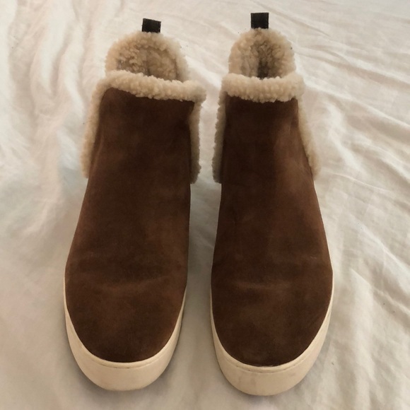 Micheal Kors sneakers. - Picture 1 of 6